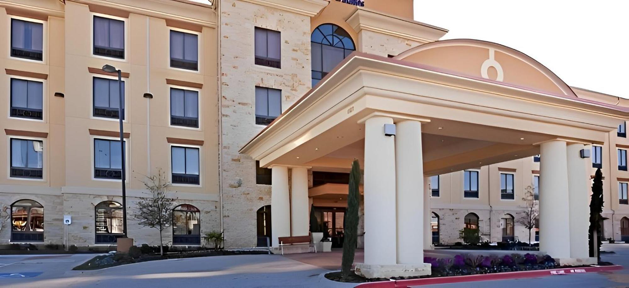 Comfort Inn & Suites Dallas Medical-Market Center Ngoại thất bức ảnh