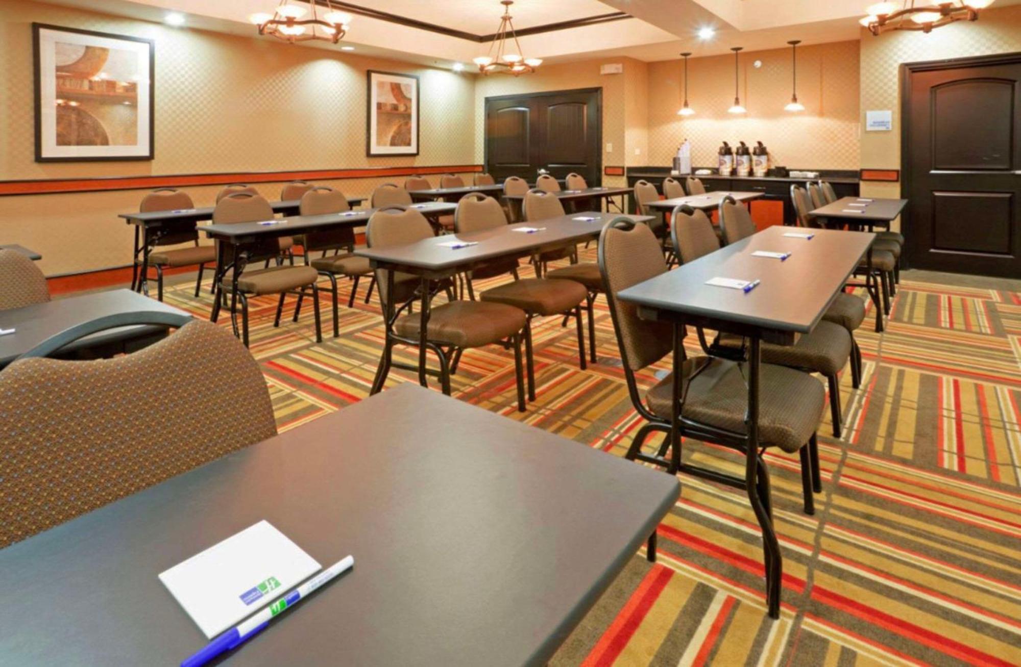 Comfort Inn & Suites Dallas Medical-Market Center Ngoại thất bức ảnh