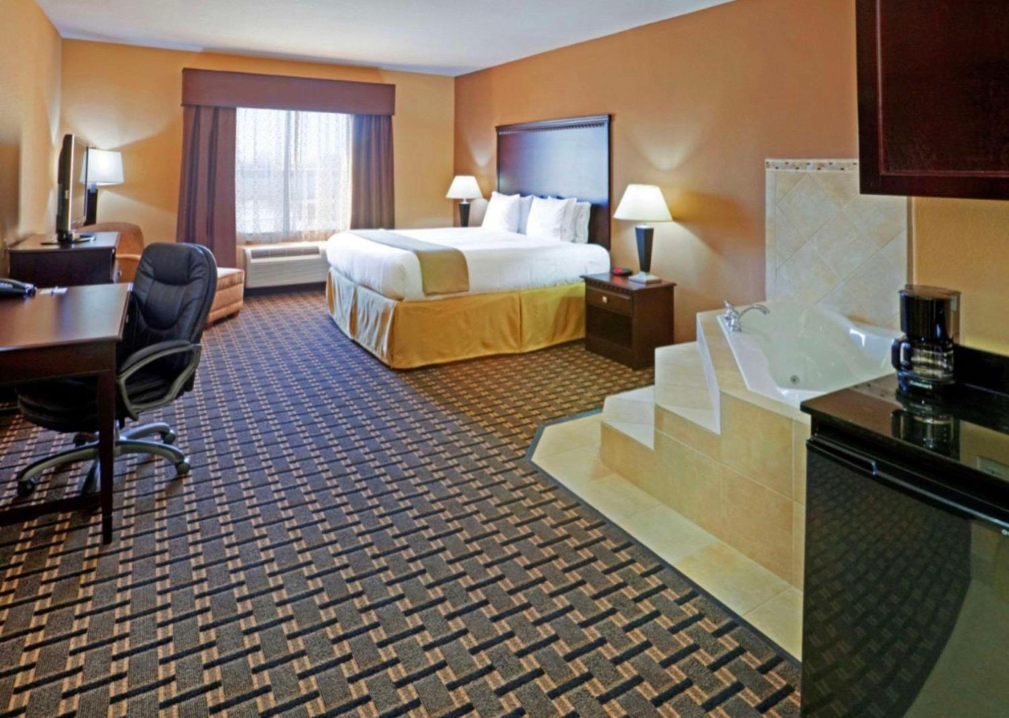 Comfort Inn & Suites Dallas Medical-Market Center Ngoại thất bức ảnh
